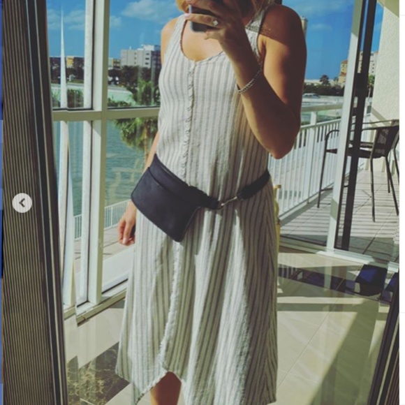 Splendid Trapeze Midi Dress - Picture 5 of 11